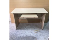 THANH LÝ BÀN LÀM VIỆC KHÔNG HỘC CÓ RAY BÀN PHÍM